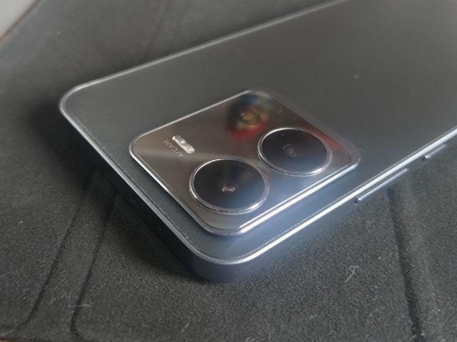 vivo v25 ตัว5G มีตำหนิเล็กน้อยอ่านรายละเอียด รูปที่ 7