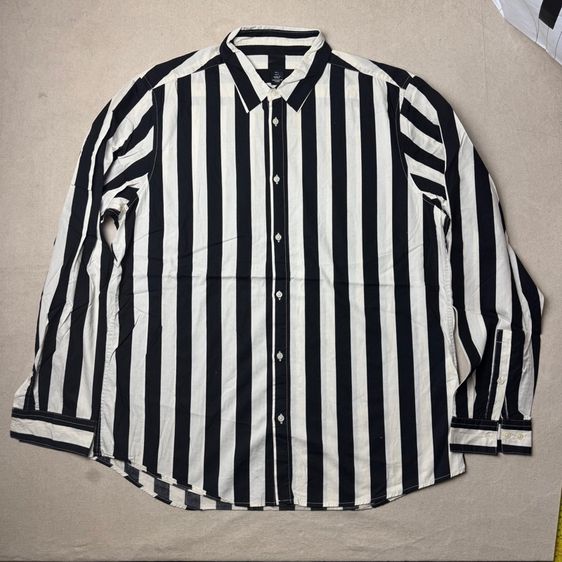 เสื้อเชิ้ต​ HM Size L 