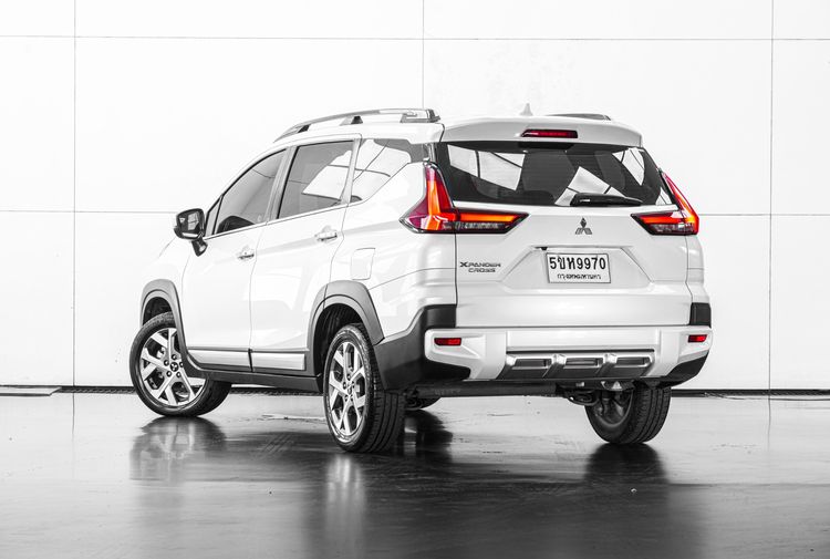 Mitsubishi Xpander 2023 1.5 Cross Utility-car เบนซิน ไม่ติดแก๊ส เกียร์อัตโนมัติ ขาว รูปที่ 4