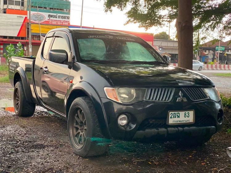 รถ Mitsubishi Triton 2.5 GLX สี ดำ