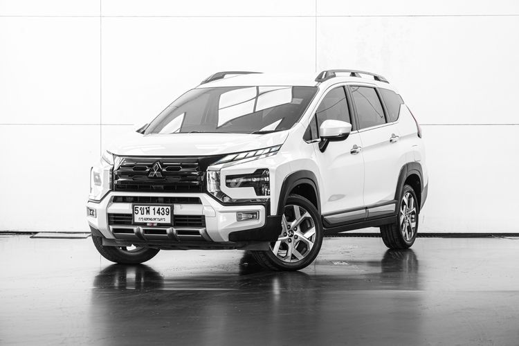 Mitsubishi Xpander 2023 1.5 Cross Utility-car เบนซิน ไม่ติดแก๊ส เกียร์อัตโนมัติ ขาว