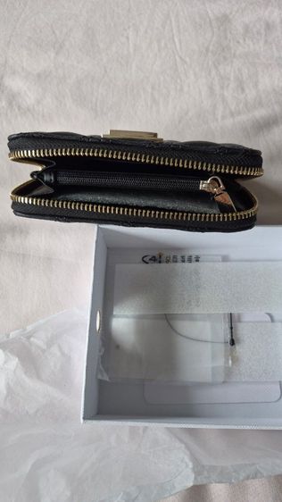 กระเป๋าสตางค์ Guess รูปที่ 3
