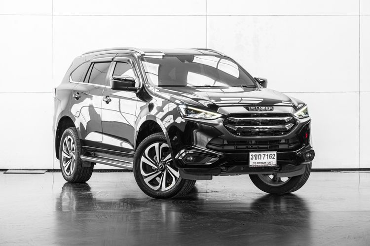 Isuzu MU-X 2022 3.0 Ultimate AT 2WD Utility-car ดีเซล ไม่ติดแก๊ส เกียร์อัตโนมัติ ดำ รูปที่ 2