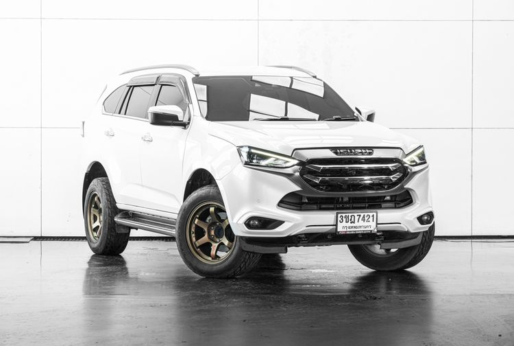 Isuzu MU-X 2022 3.0 Ultimate AT 2WD Utility-car ดีเซล ไม่ติดแก๊ส เกียร์อัตโนมัติ ขาว รูปที่ 2