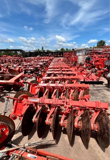 ผานพรวนตราช้าง DH245-6F มือสอง   ไถกลบหรือสาดดินได้ดี ความทนทานสูง  ขายตามสภาพ ขายราคา  22,000 บาท  สนใจเข้ามาเลือกดูผานที่ร้านได้จ้าา รูปที่ 9
