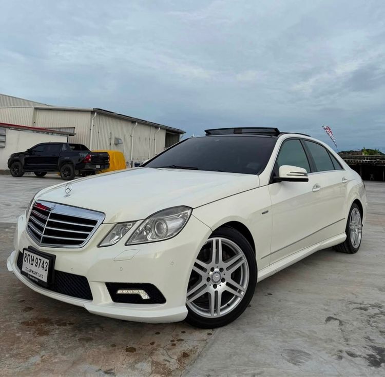 Mercedes-Benz E-Class 2010 E250 AMG Sedan เบนซิน เกียร์อัตโนมัติ ขาว รูปที่ 2