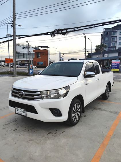รถ Toyota Hilux Revo 2.4 J Plus สี ขาว