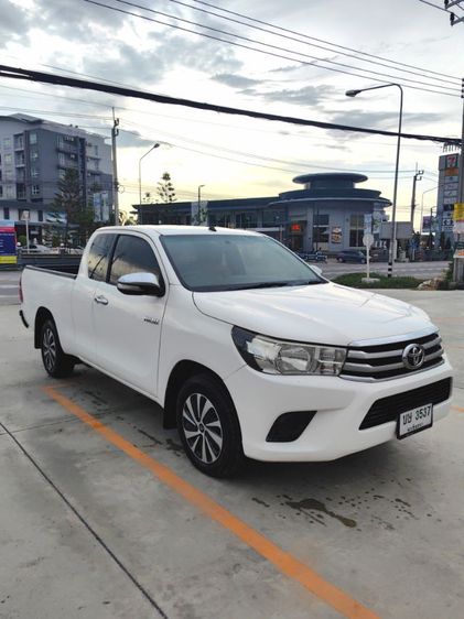 Toyota Hilux Revo 2017 2.4 J Plus Pickup ดีเซล ไม่ติดแก๊ส เกียร์ธรรมดา ขาว รูปที่ 2