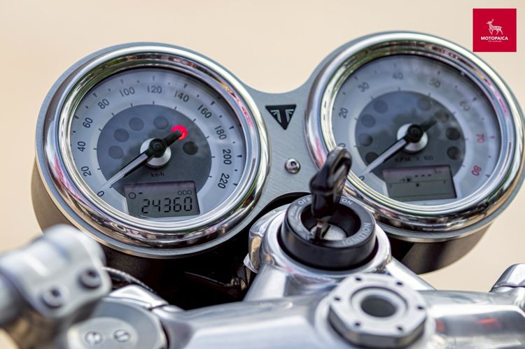 Triumph Thruxton R1200 ปี2016 รถศูนย์ฯ วิ่ง24,000Km. รูปที่ 5
