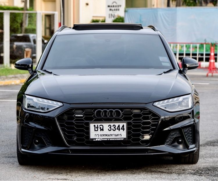 Audi Audi A4  2021 2.0 Sedan เบนซิน ไม่ติดแก๊ส เกียร์อัตโนมัติ ดำ รูปที่ 2