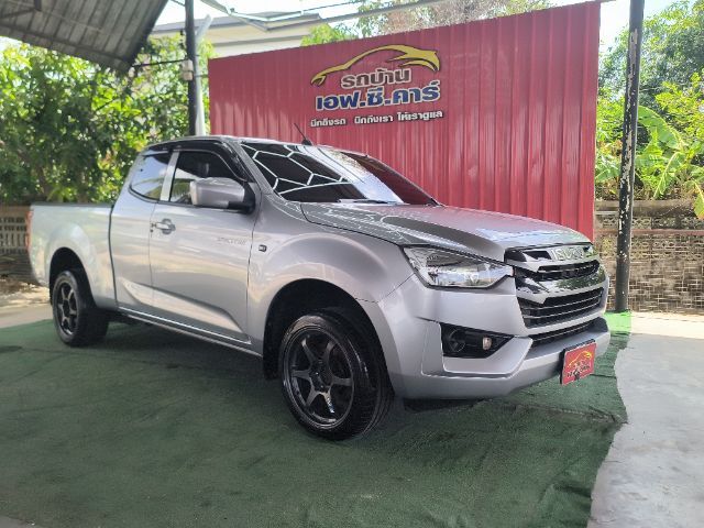 รถ Isuzu D-MAX 1.9 S สี เทา