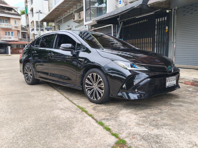 รถ Toyota Altis 1.8 Hybrid High สี ดำ