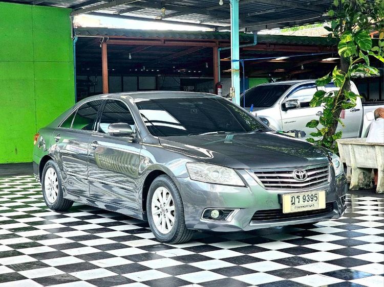 รถ Toyota Camry 2.0 G สี เทา