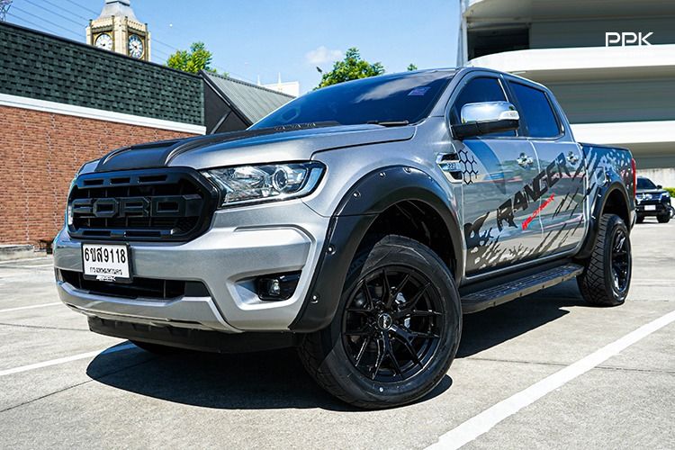 รถ Ford Ranger 2.2 Hi-Rider XLT สี เทา