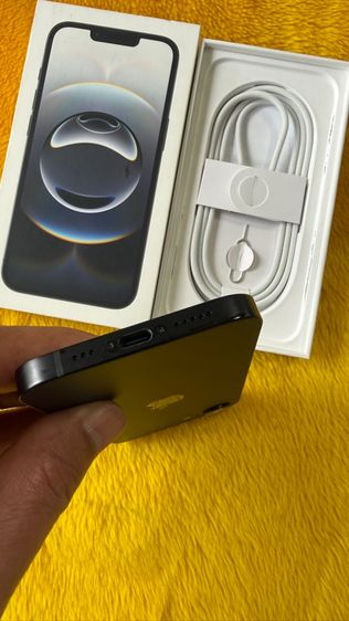 iPhone 16 e ดำ รูปที่ 6