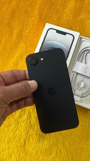iPhone 16 e ดำ รูปที่ 4