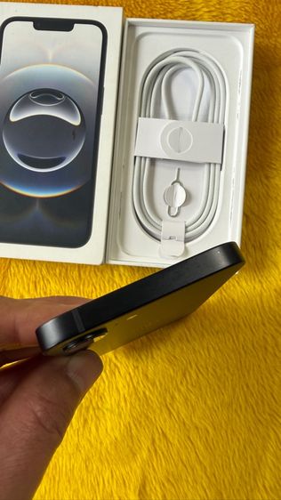 iPhone 16 e ดำ รูปที่ 5