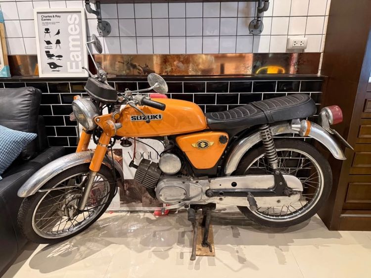 รุ่นอื่นๆ 1982 Suzuki A100