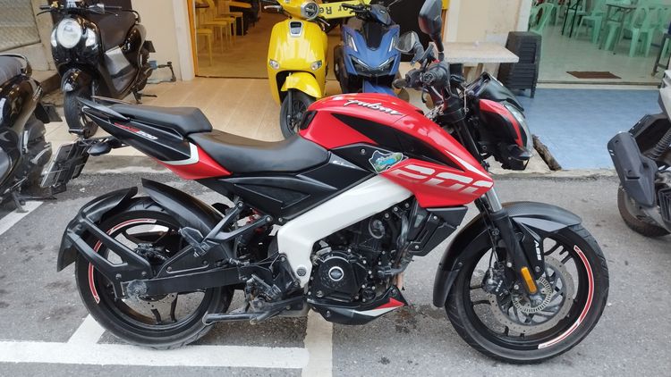 ยี่ห้ออื่น รุ่นอื่นๆ 🏍️ Bajaj Pulsar NS200 FI ABS 2022 – Excellent Condition – Ready for Immediate Transfer