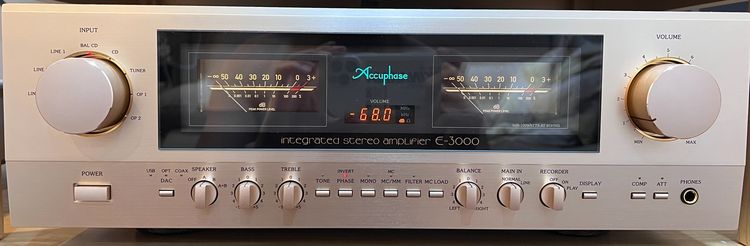 อื่นๆ เครื่องเสียงไฮไฟ ขาย Integrated amp Accuphase E-3000
