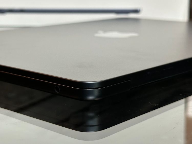 MacBook Air 13” M4 2025 RAM 16 SSD256 อายุ3วัน สภาพ 99เปอร์เซ็นต์ ประกันศูนย์ Apple  รูปที่ 3