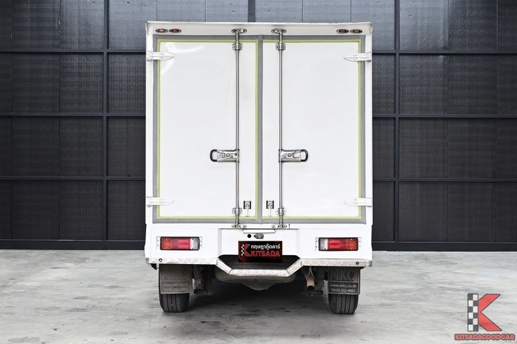 Toyota Hilux Revo 2020 2.4 Entry Pickup ดีเซล ไม่ติดแก๊ส เกียร์ธรรมดา ขาว รูปที่ 4