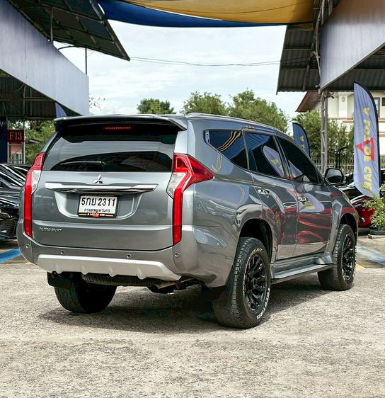 Mitsubishi Pajero Sport 2015 2.4 GT Premium 2WD Sedan ดีเซล ไม่ติดแก๊ส เกียร์อัตโนมัติ บรอนซ์เงิน รูปที่ 3