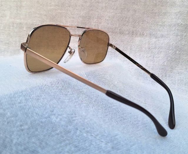 แว่นตาปัญญาชนอังกฤษในตำนาน OXFORD 14K GF  ตัวแท้ มือหนึ่ง—New Old Stock ทศวรรษ 1980 กรอบทองคำแท้–หุ้ม 14K GF เลนส์กระจกอิตาเลียนวินเทจ SAFILO หายาก สีน้ำตาล–ตอร์ติญ่า...Authentic Vintage OXFORD Handcrafted in the 1980s in Japan รูปที่ 9