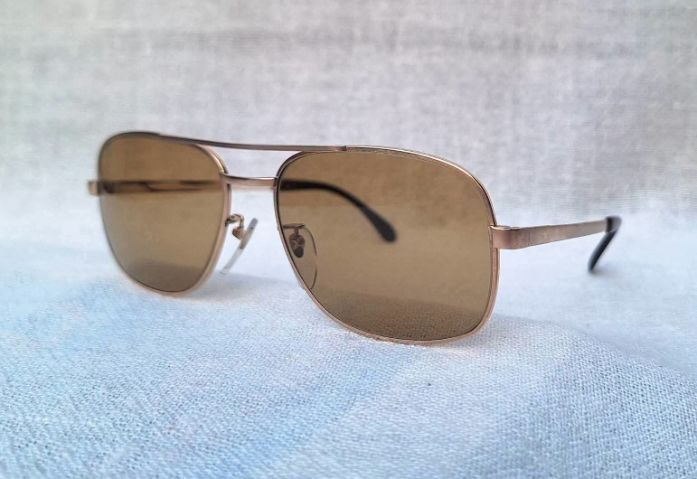 แว่นตาปัญญาชนอังกฤษในตำนาน OXFORD 14K GF  ตัวแท้ มือหนึ่ง—New Old Stock ทศวรรษ 1980 กรอบทองคำแท้–หุ้ม 14K GF เลนส์กระจกอิตาเลียนวินเทจ SAFILO หายาก สีน้ำตาล–ตอร์ติญ่า...Authentic Vintage OXFORD Handcrafted in the 1980s in Japan รูปที่ 11