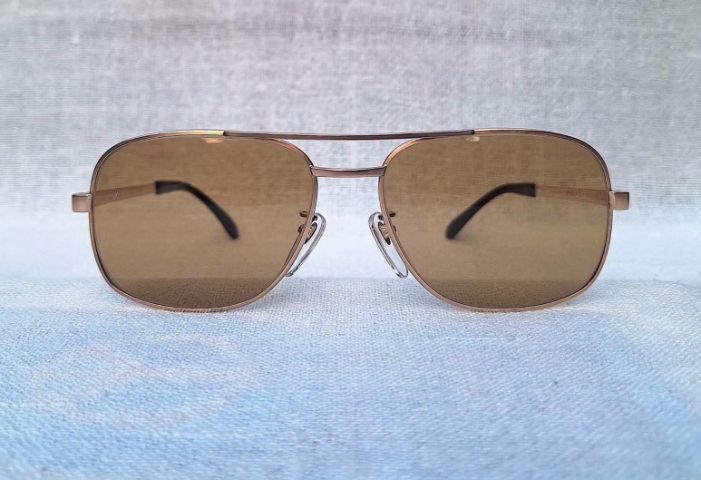 แว่นตาปัญญาชนอังกฤษในตำนาน OXFORD 14K GF  ตัวแท้ มือหนึ่ง—New Old Stock ทศวรรษ 1980 กรอบทองคำแท้–หุ้ม 14K GF เลนส์กระจกอิตาเลียนวินเทจ SAFILO หายาก สีน้ำตาล–ตอร์ติญ่า...Authentic Vintage OXFORD Handcrafted in the 1980s in Japan