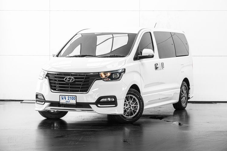 รถ Hyundai H-1  2.5 Elite สี ขาว