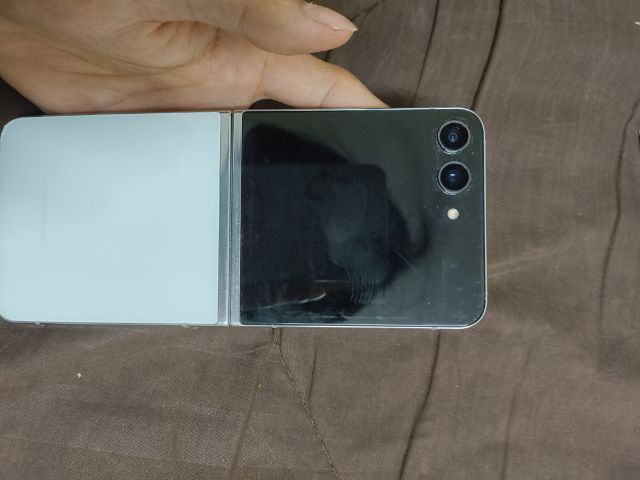 samsung z filp 5 รูปที่ 8