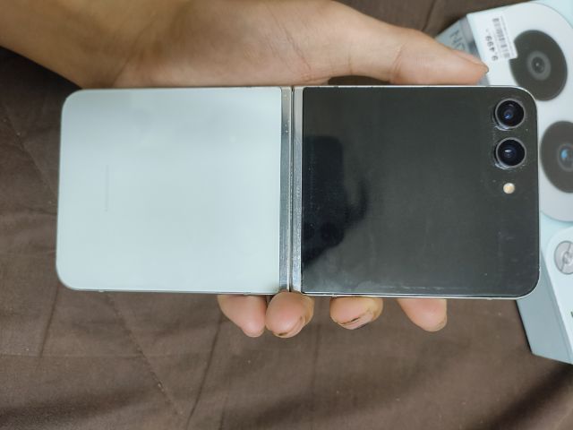 samsung z filp 5 รูปที่ 9