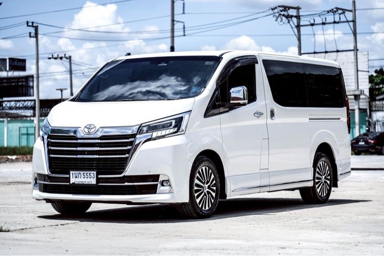 รถ Toyota Majesty 2.8 Grande สี ขาว