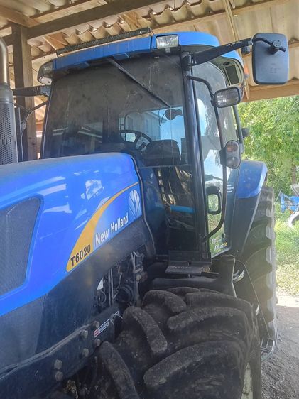 New Holland T6020 tractor รถไถ รุ่นพิเศษ 110 แรง ปี 2007 ชั่วโมงน้อย 3800 ชม. พร้อมใบดันหน้า รถสวย พร้อมใช้งาน รูปที่ 5