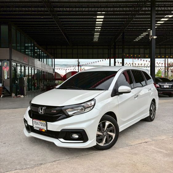 รถ Honda Mobilio 1.5 RS สี ขาว