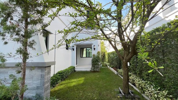 Land and Houses ตกแต่งครบ 2026 บ้านเดี่ยวหรูให้เช่า 250k ขาย 38m นันทวัน พระราม 9  กรุงเทพกรีฑา  รูปที่ 4