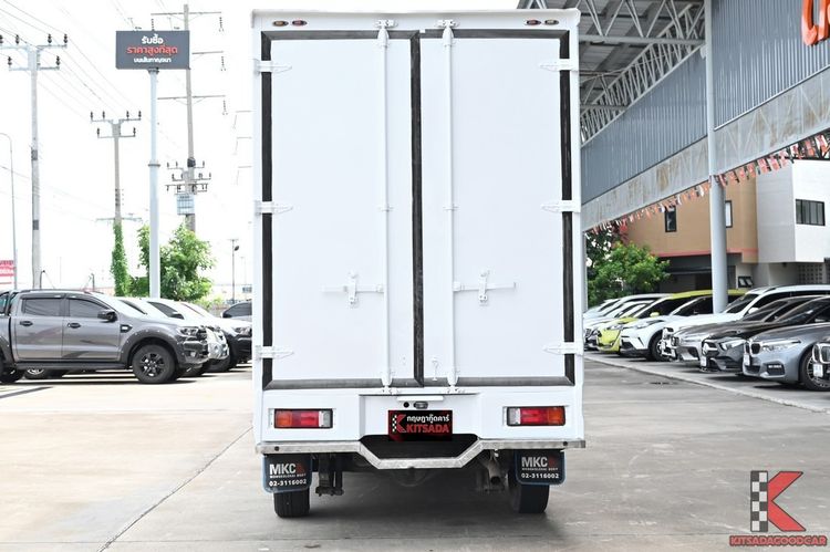 Toyota Hilux Revo 2021 2.4 Entry Pickup ดีเซล ไม่ติดแก๊ส เกียร์ธรรมดา ขาว รูปที่ 4