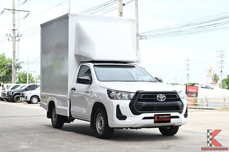 รถ Toyota Hilux Revo 2.4 Entry สี ขาว
