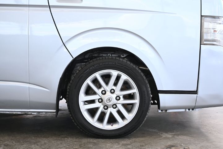 Toyota Commuter 2006 2.5 Van ดีเซล เกียร์ธรรมดา เทา รูปที่ 3