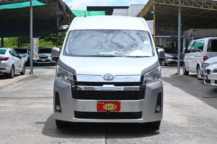 Toyota Commuter 2022 2.8 Van ดีเซล เกียร์อัตโนมัติ เทา รูปที่ 2