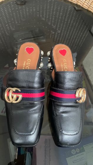 รองเท้าgucci 