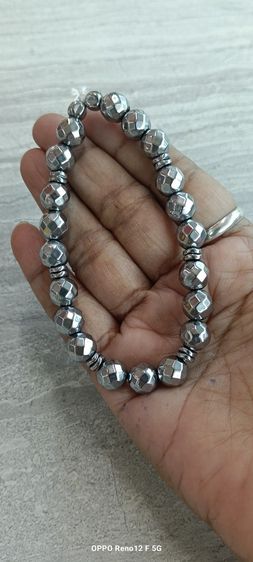 ข้อมือแร่เฮมาไทด์ไม่ลอกไม่ดำยิ่งใส่ยิ่งสวย 10 มิลสวยมาก