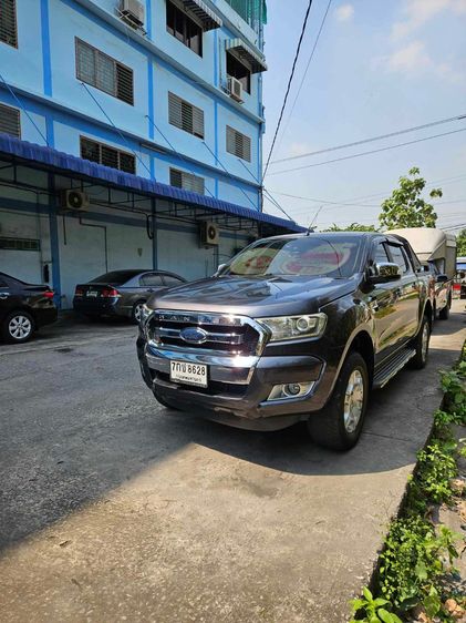 รถ Ford Ranger 2.2 XLT สี เทา