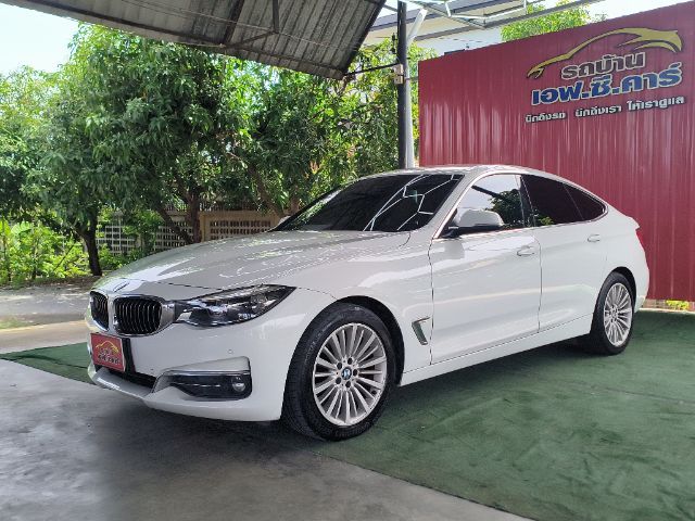 BMW Series 3 2019 320d Sedan ดีเซล ไม่ติดแก๊ส เกียร์อัตโนมัติ ขาว รูปที่ 2