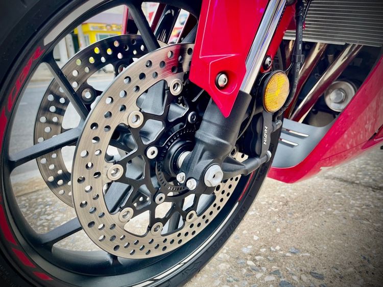CBR650R รูปที่ 13