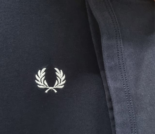 เสื้อยืด fred perry อก 42 รูปที่ 4