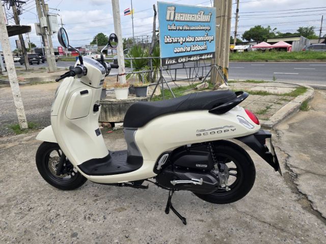 ขายด่วน honda scoopy ปี 2022 ไมล์ 2000 รูปที่ 3
