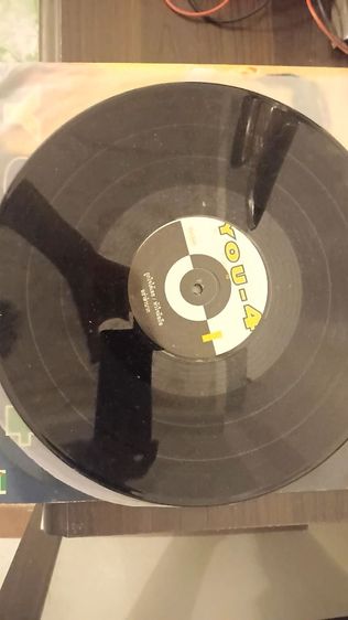 

แผ่นเสียง Vinyl ยู-โฟร์ (YOU-4) อัลบั้มแรก ปี 2535 แผ่นแท้ค่ายคีตา สภาพสวย

 รูปที่ 2