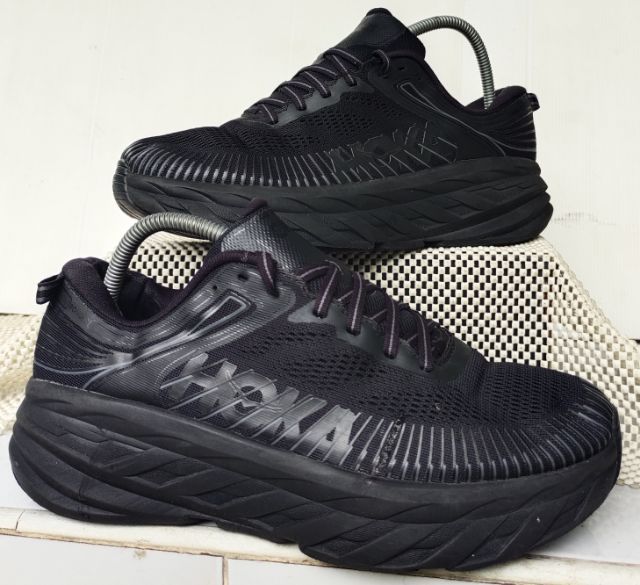 รองเท้า💥HOKA💥ของแท้‼️สวยๆ เดิมๆ สภาพดี💥มี 3 คู่ไซร์ 39.5,40,42.5